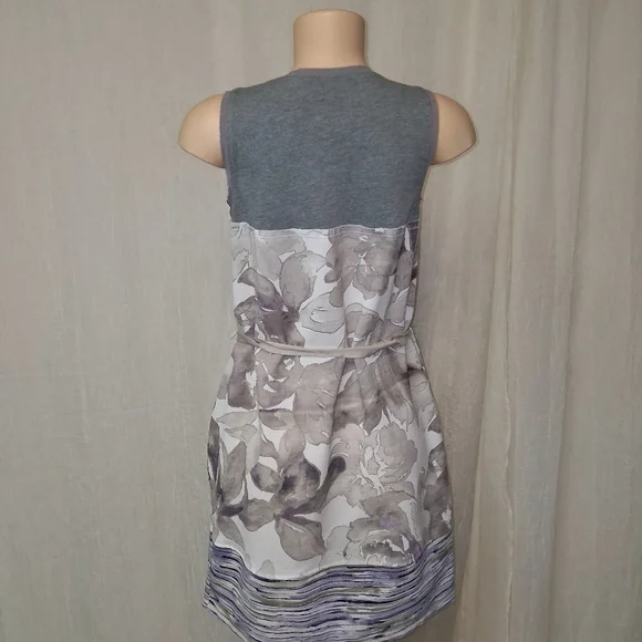 Simply Vera Vera Wang Women Size M Gray and White Floral Midi Dress - Picture 9 of 16